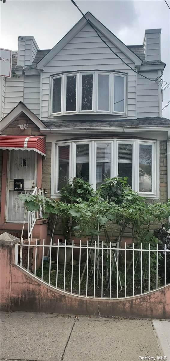 158-27 75 Road - Photo 1