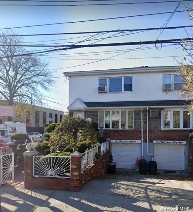 137-40 Lafayette Street - Photo 1