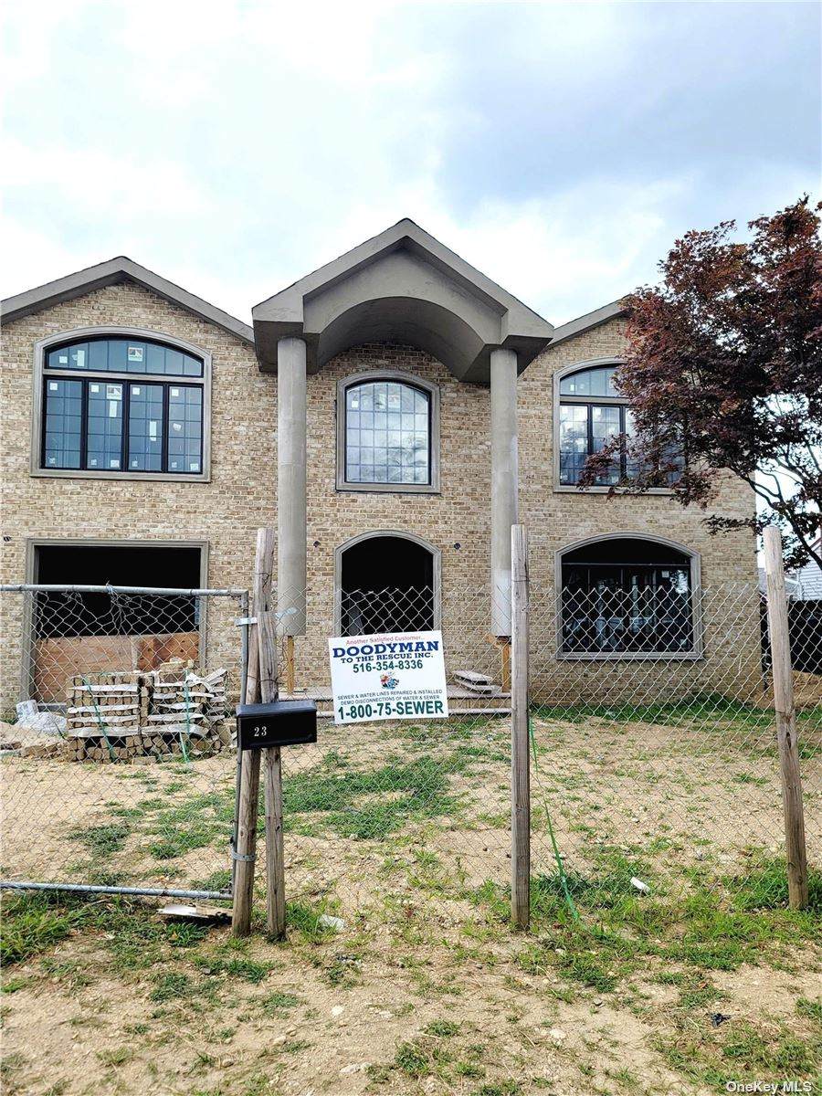 23 Lenore Avenue - Photo 1
