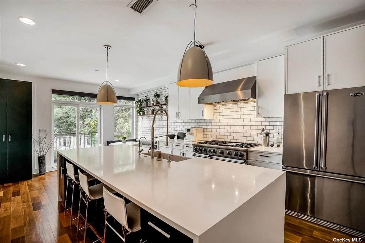 518A Evergreen Avenue - Photo 1
