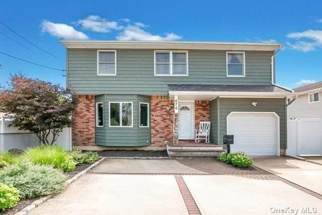 676 Conklin Street - Photo 1