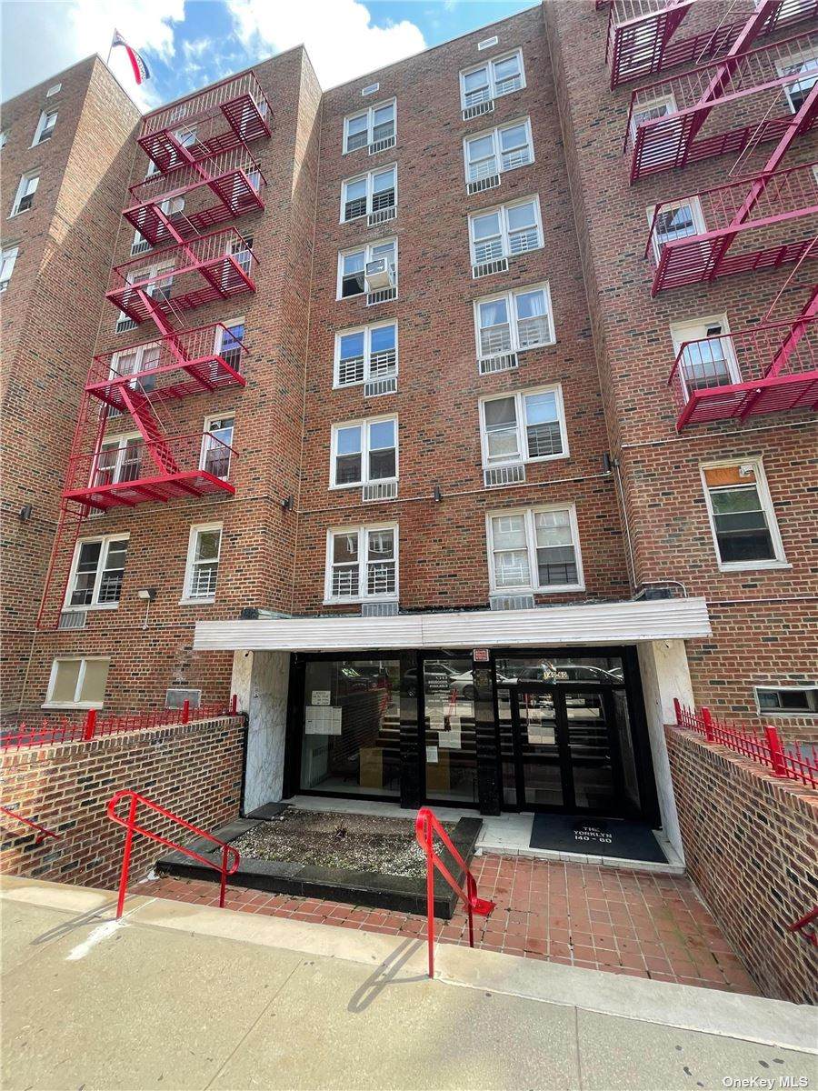 140-60 Beech Ave - Photo 1