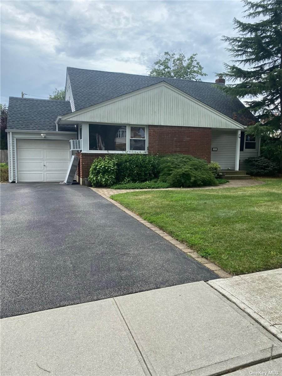 335 Sylvan Lane - Photo 1