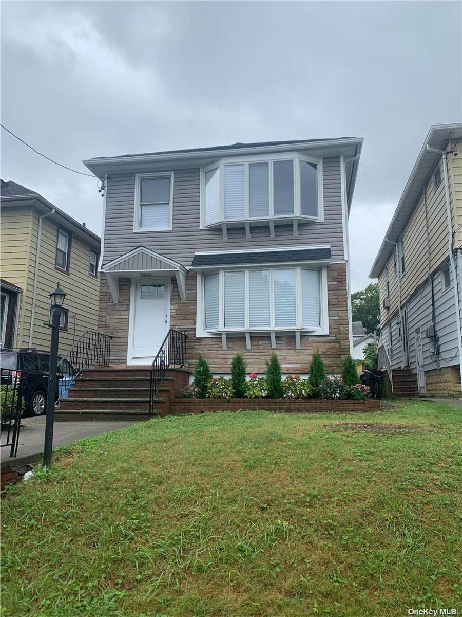 121-34 6th Avenue - Photo 1