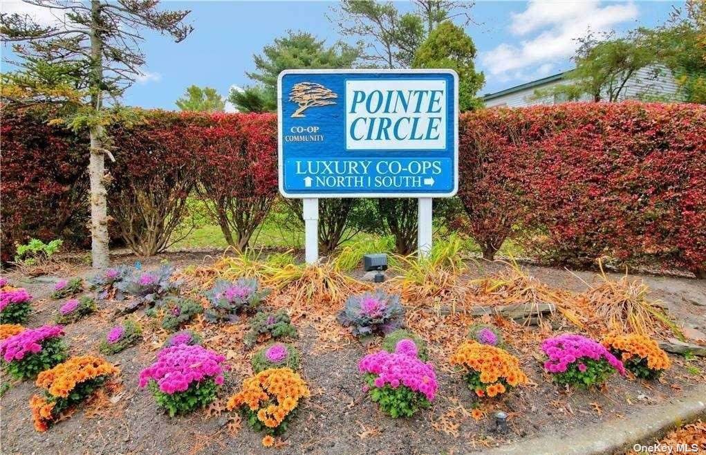 50 Pointe Circle S. - Photo 1