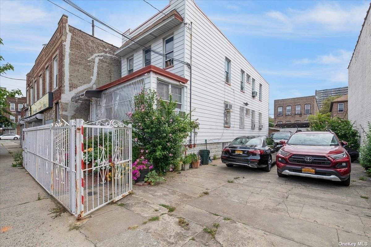615 Crescent Street - Photo 1