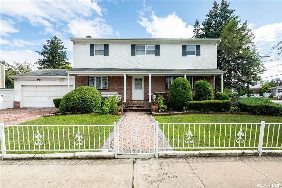 760 Carl Avenue - Photo 1
