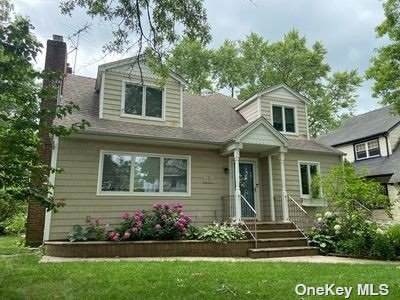1589 Hewlett Avenue - Photo 1