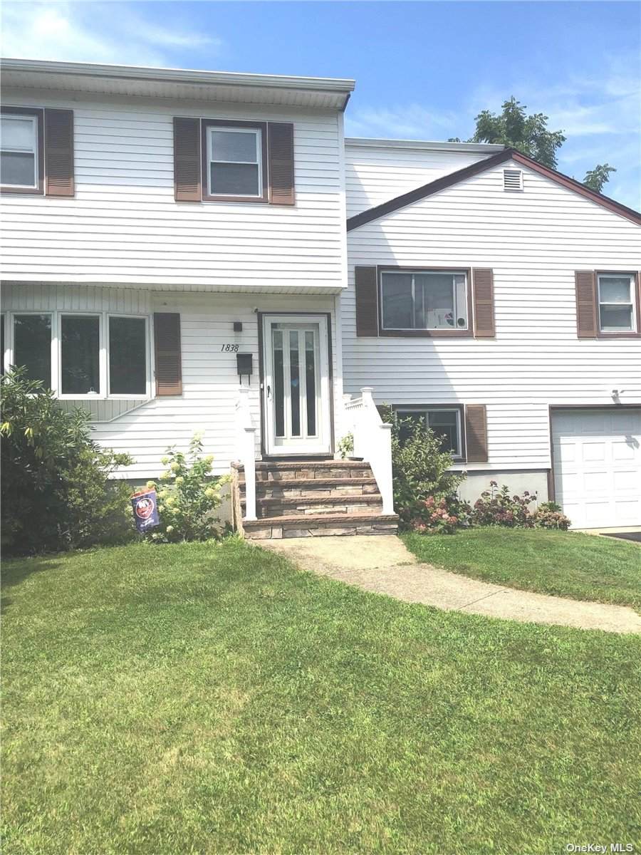 1838 Seamans Neck Road - Photo 1