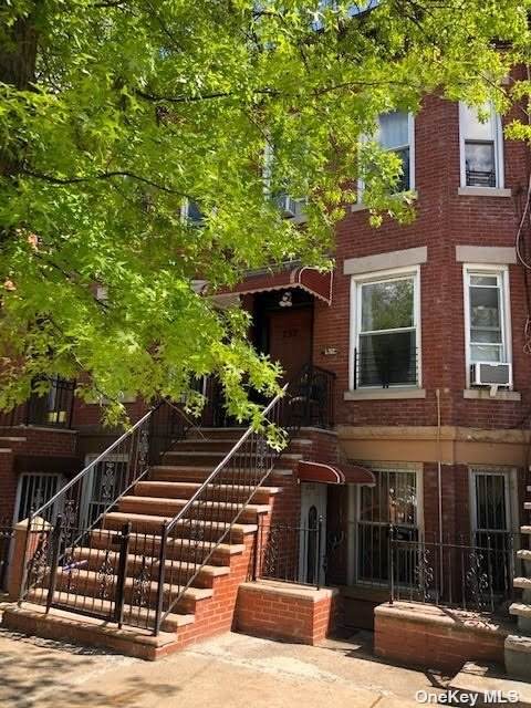 252 Etna Street - Photo 1