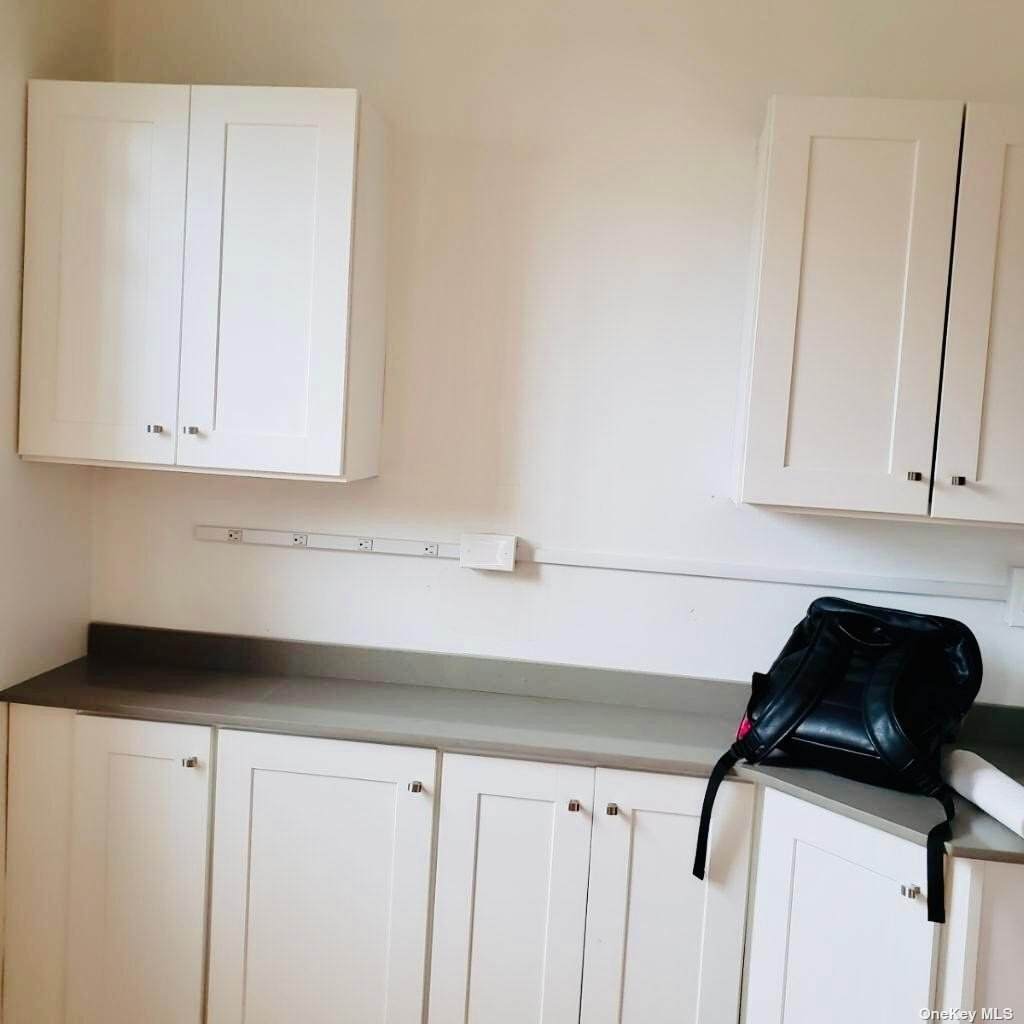 41-34 Frame Place - Photo 1