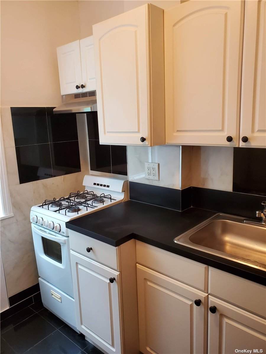 78-15 74th Street - Photo 1