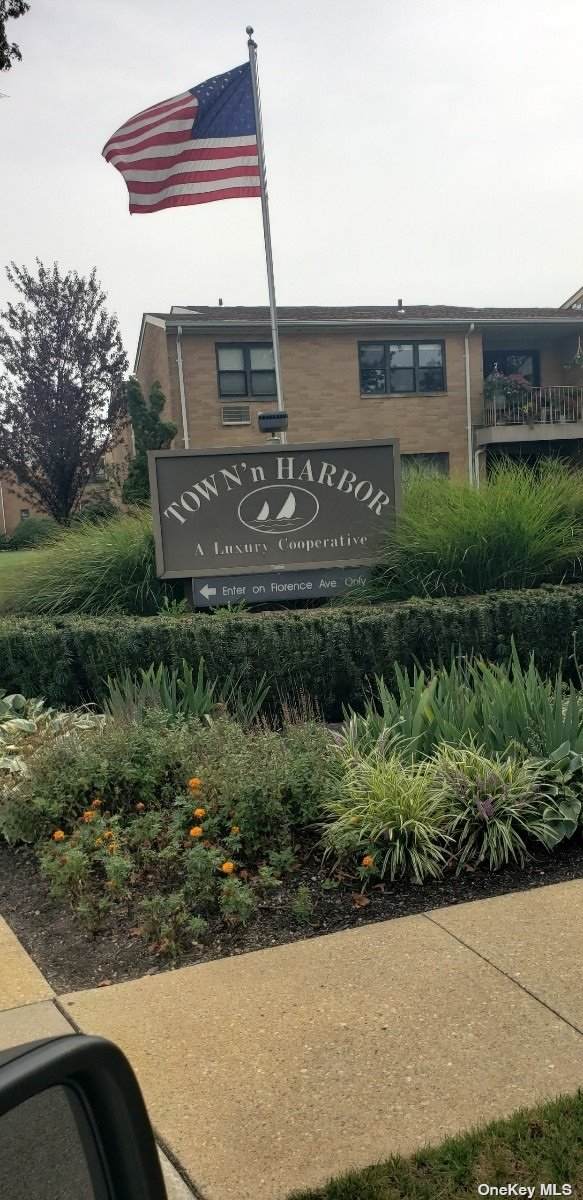 14 Florence Avenue - Photo 1