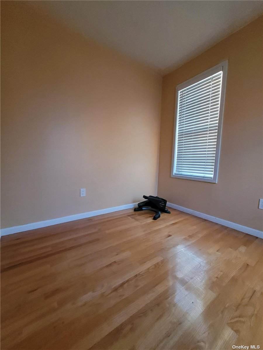89-18 97th Avenue - Photo 1