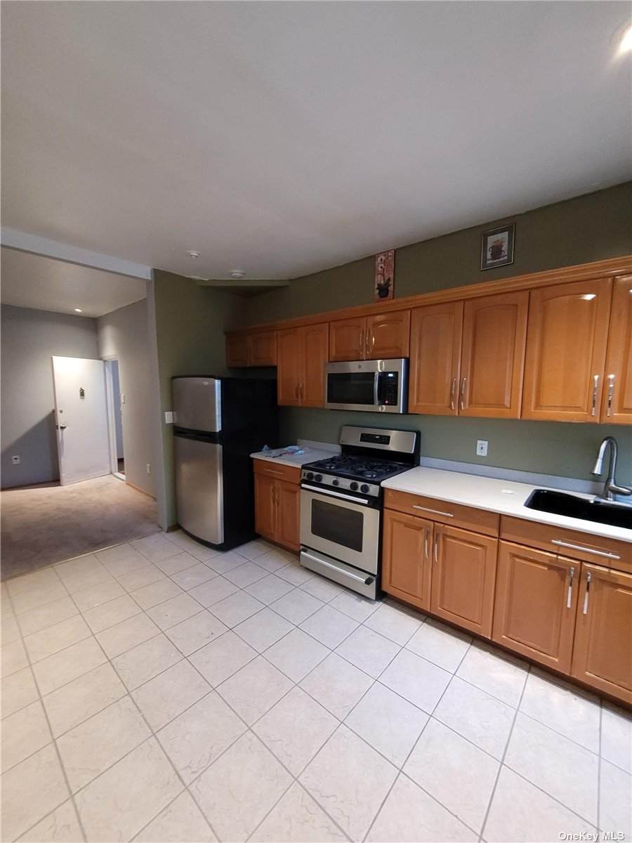 89-18 97th Avenue - Photo 1