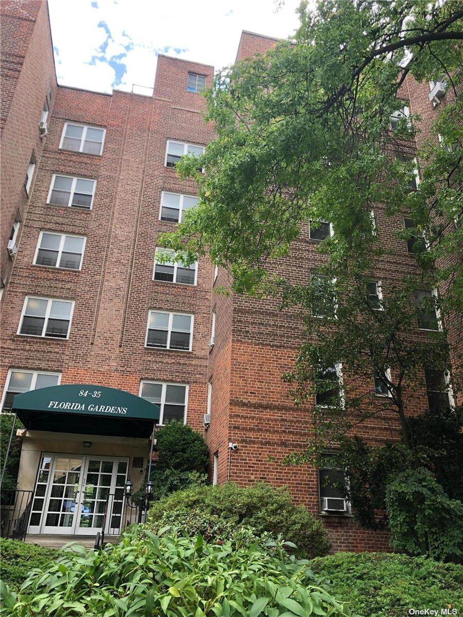 84-35 Lander St - Photo 1