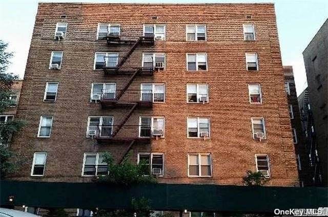 134-34 Franklin Avenue - Photo 1