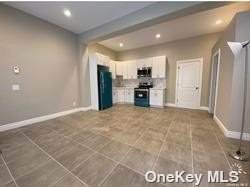 201 Higbie Lane - Photo 1