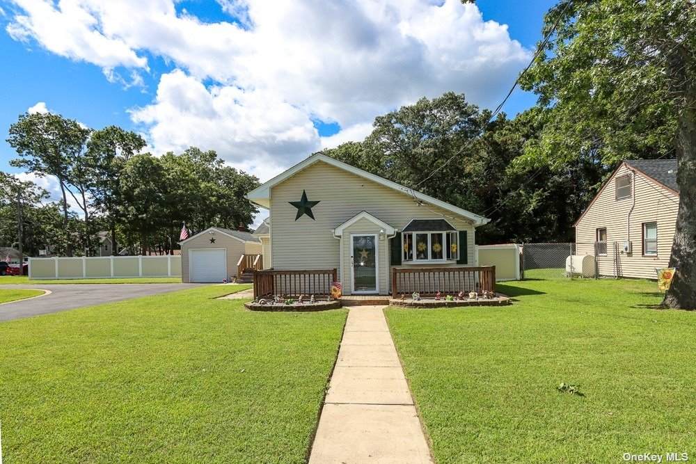 1838 Lincoln Avenue - Photo 1
