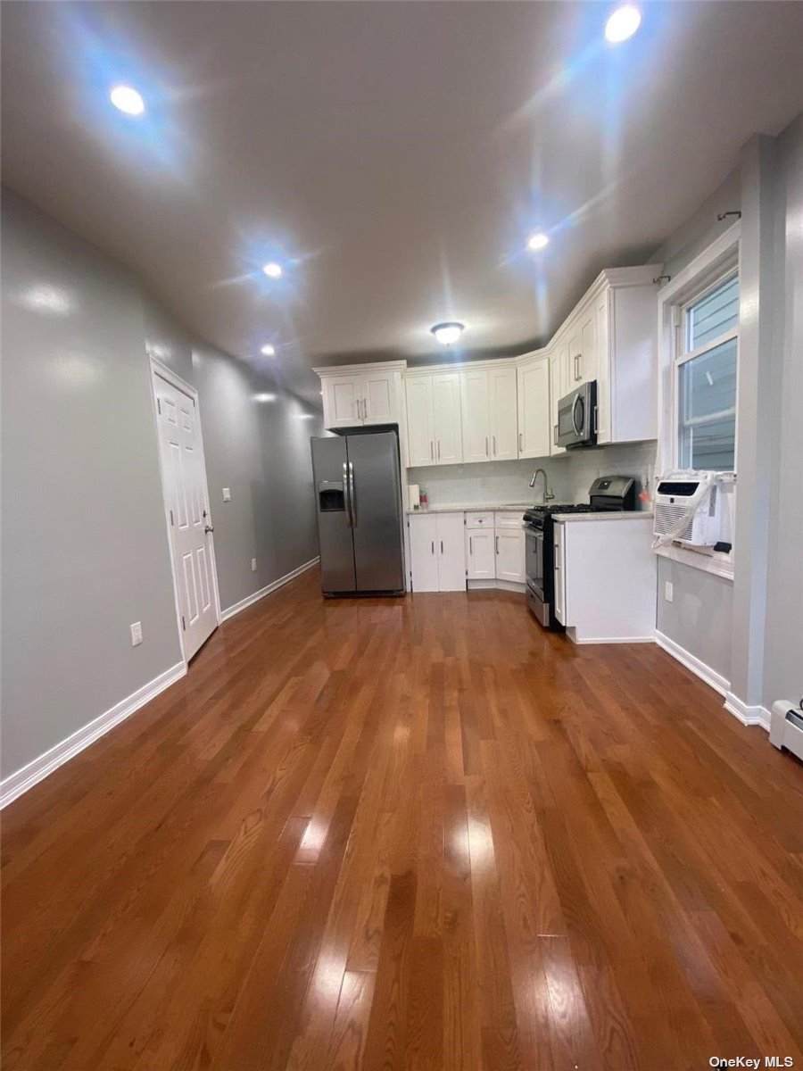 12331 146th St - Photo 1
