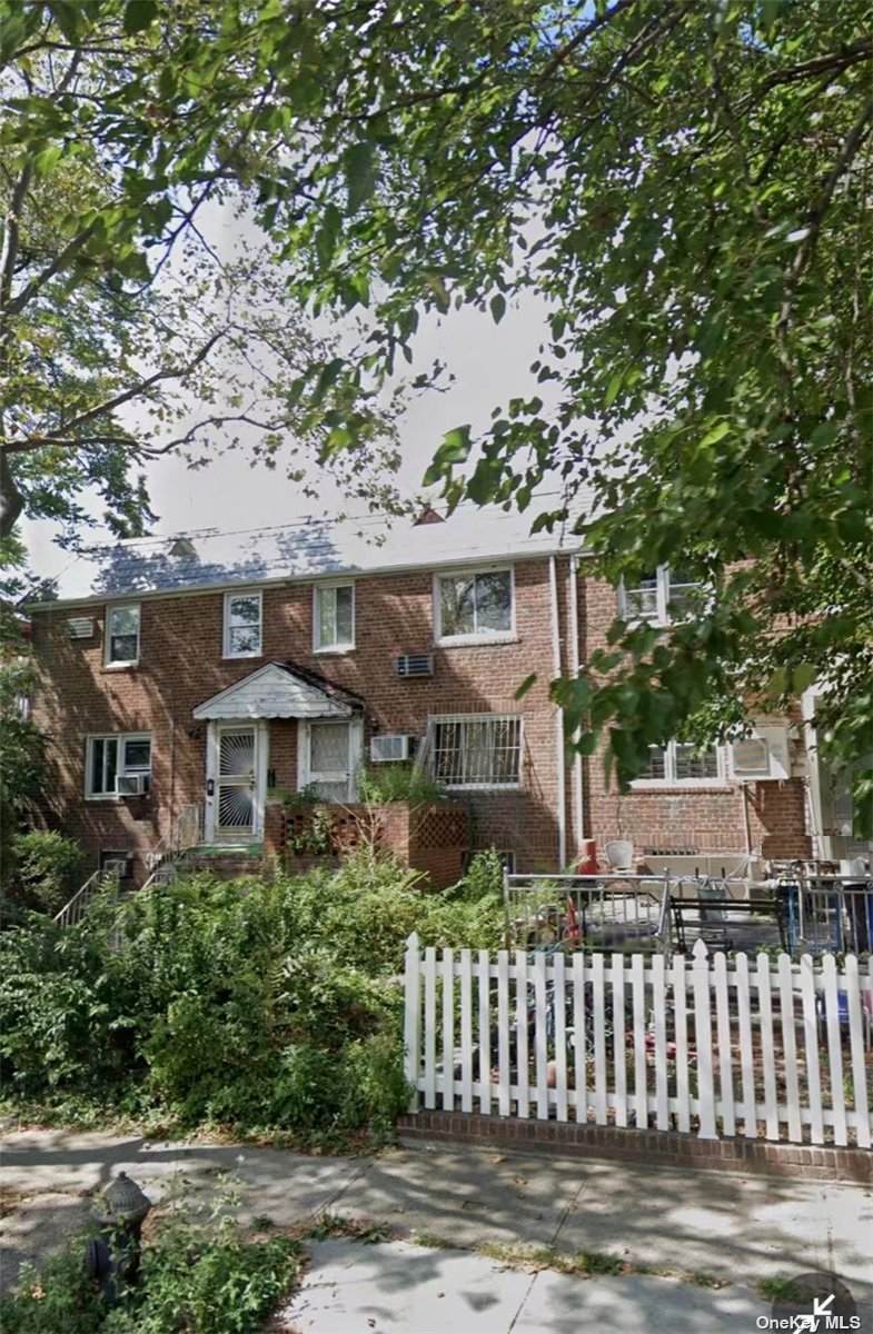 150-07 78 Avenue - Photo 1