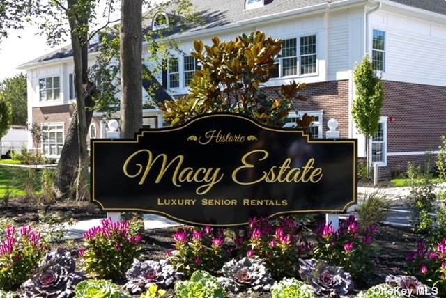 46 Islip Avenue - Photo 1