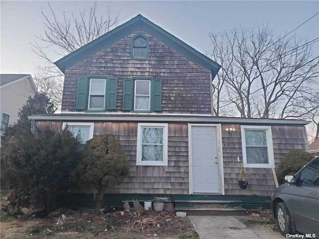 418 Lincoln Street - Photo 1