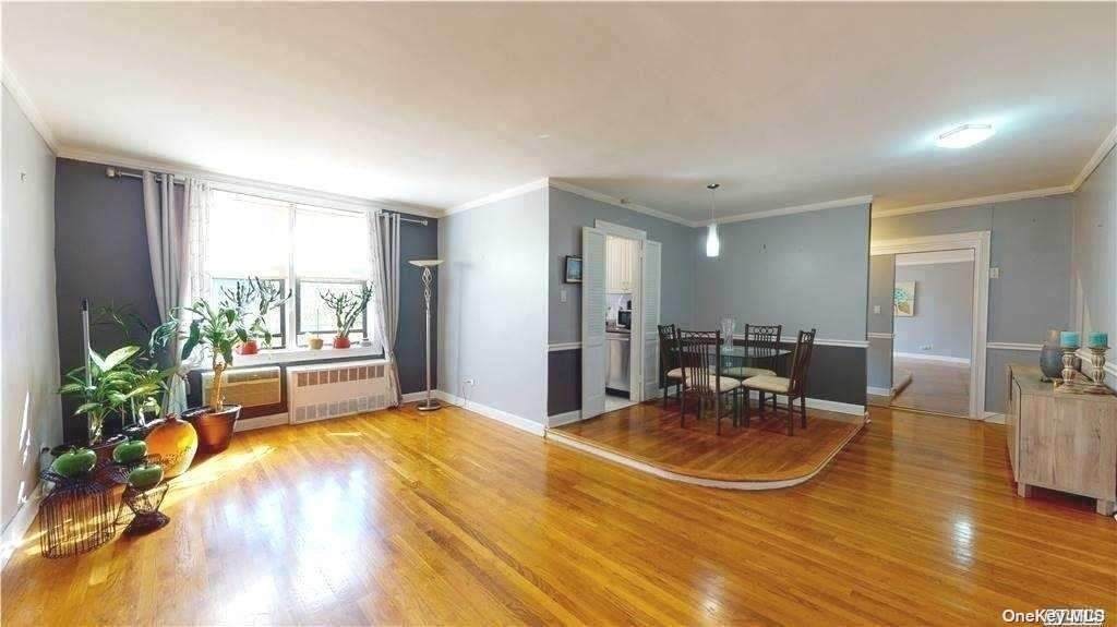 141-05 Pershing Crescent - Photo 1