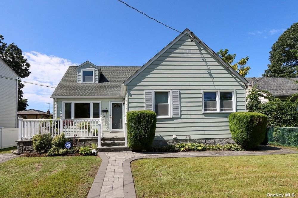 215 Wright Street - Photo 1