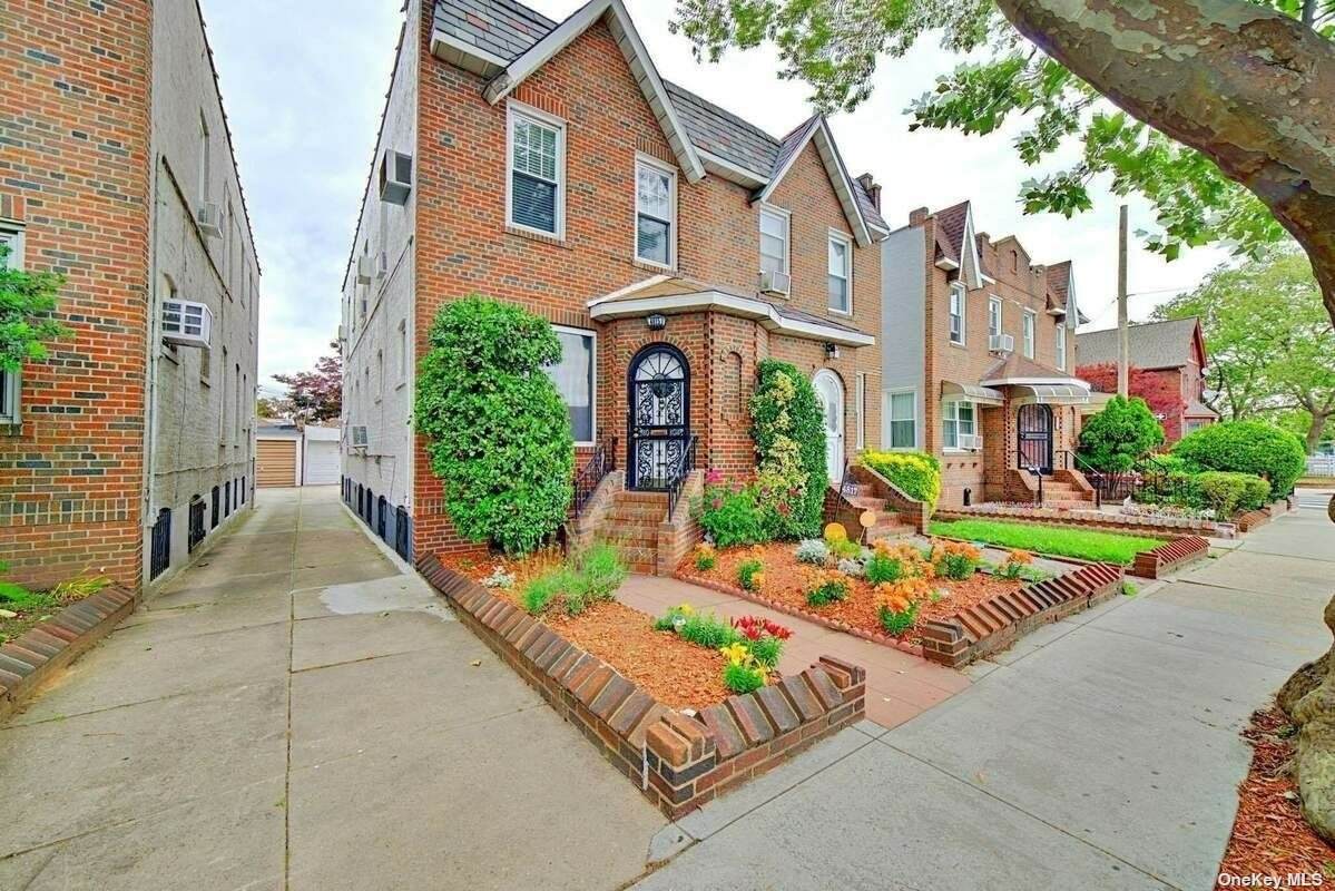 4815 Avenue K - Photo 1