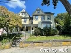 7 5th Avenue - Photo 1
