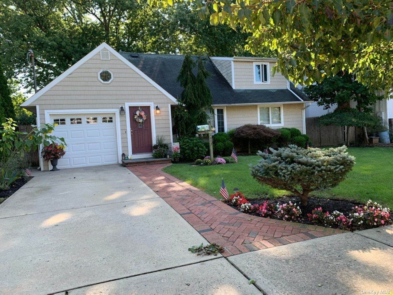 2213 Larch Street - Photo 1