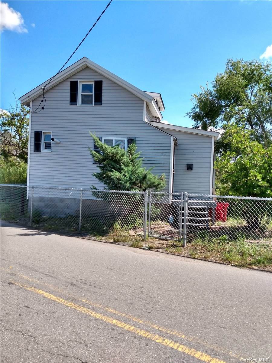 102-32 Russell Street - Photo 1