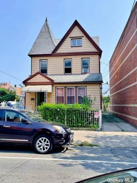 35-21 105 Street - Photo 1