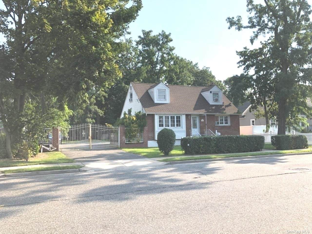 224 Park Avenue - Photo 1