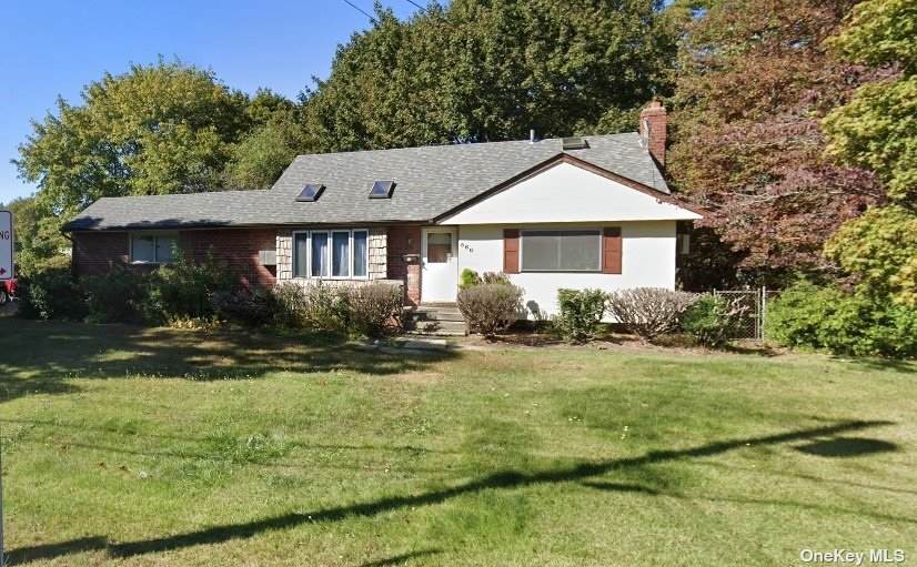 566 Locust Avenue - Photo 1