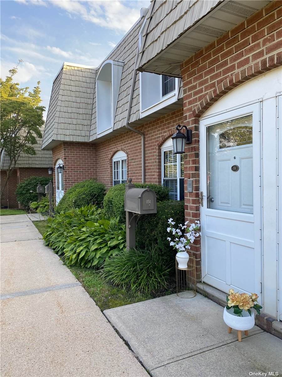 171 Main Ave - Photo 1