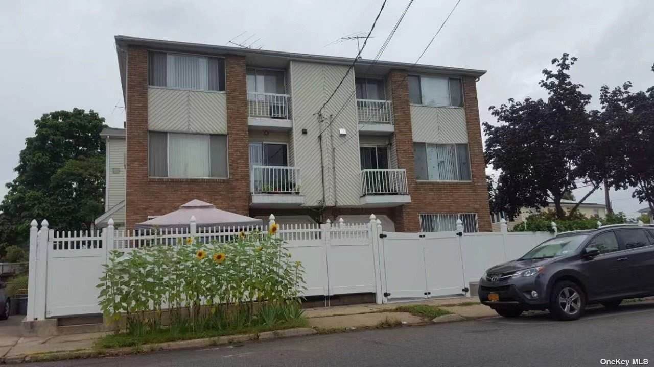 67 Husson Street - Photo 1