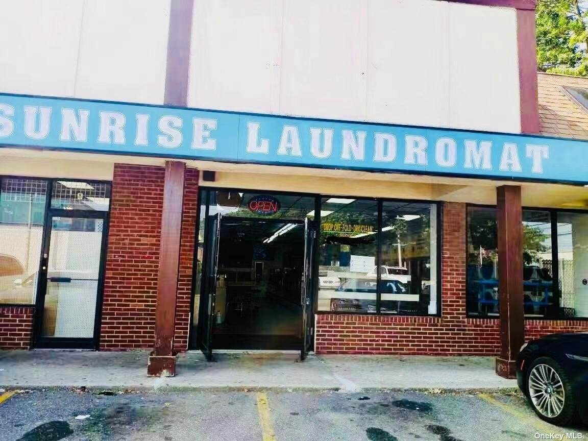 1708 Sunrise Highway - Photo 1