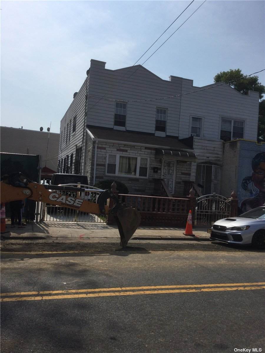 572 Lenox Road - Photo 1