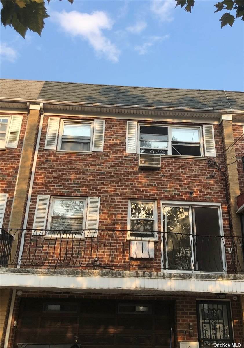 69-61 Alderton Street - Photo 1