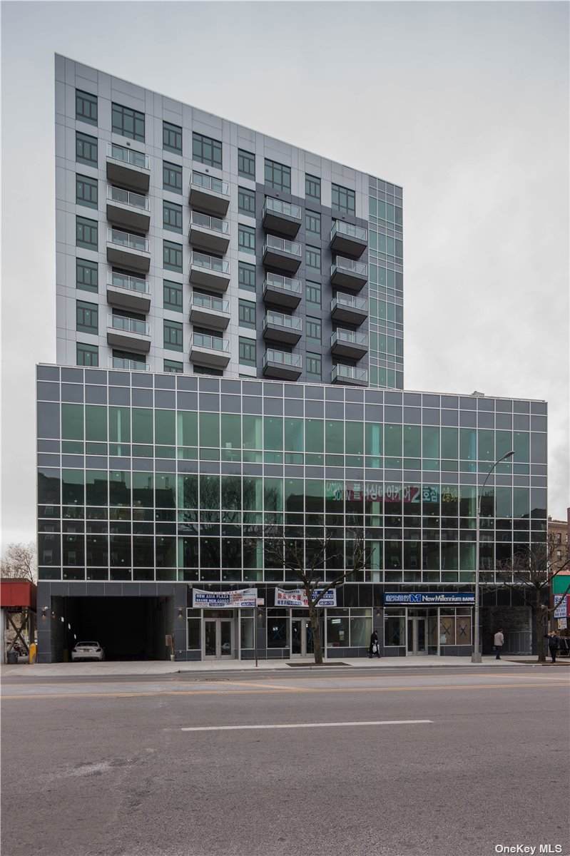 141-26 Northern Boulevard - Photo 1
