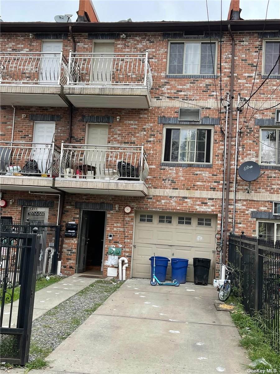 94-15 118th Street - Photo 1