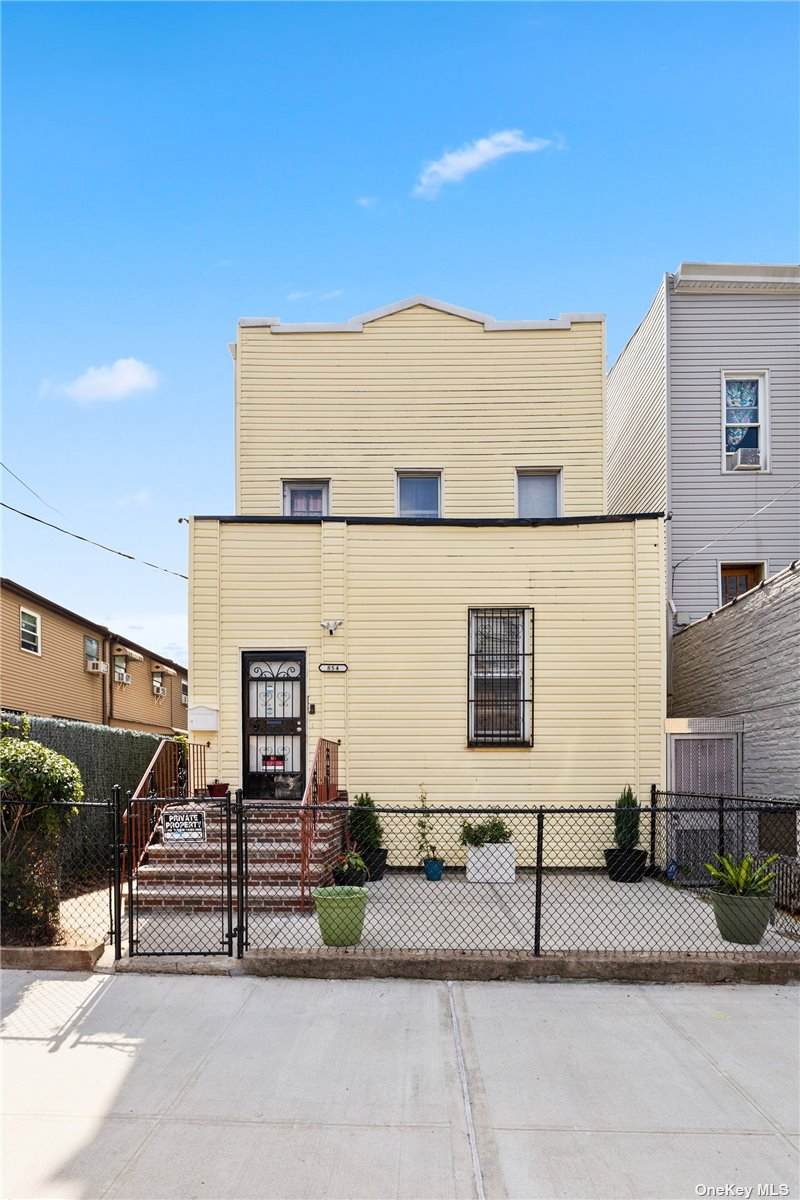 854 Blake Avenue - Photo 1
