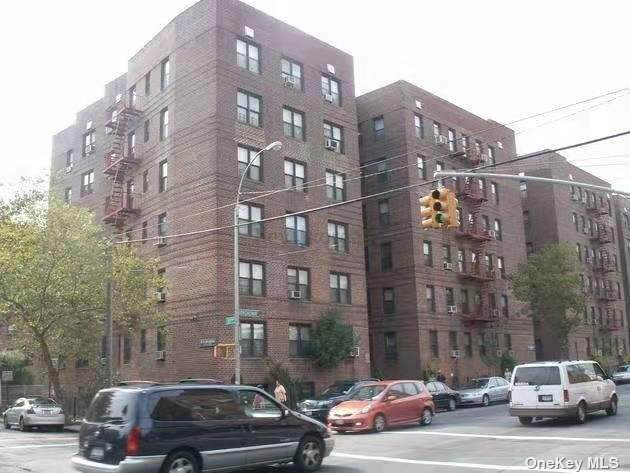 85-14 Broadway - Photo 1