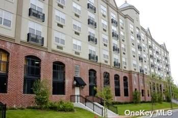 100 Glen Street - Photo 1
