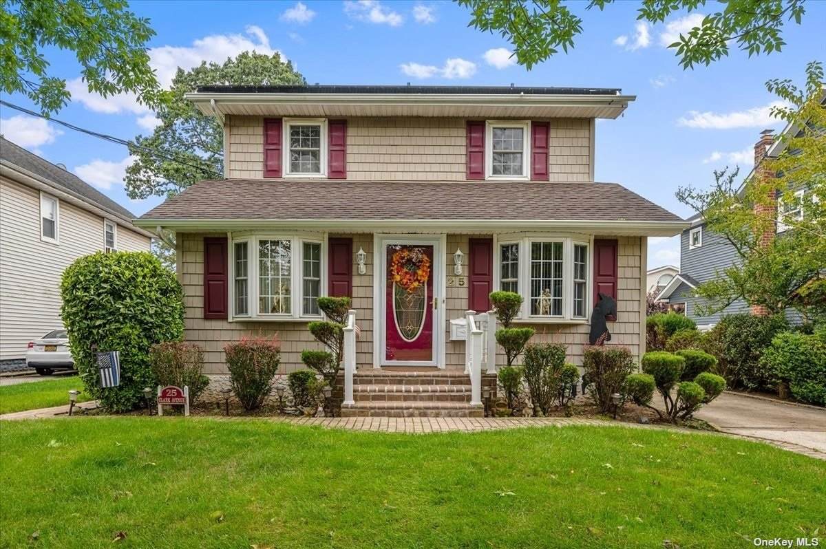 25 Clark Avenue - Photo 1