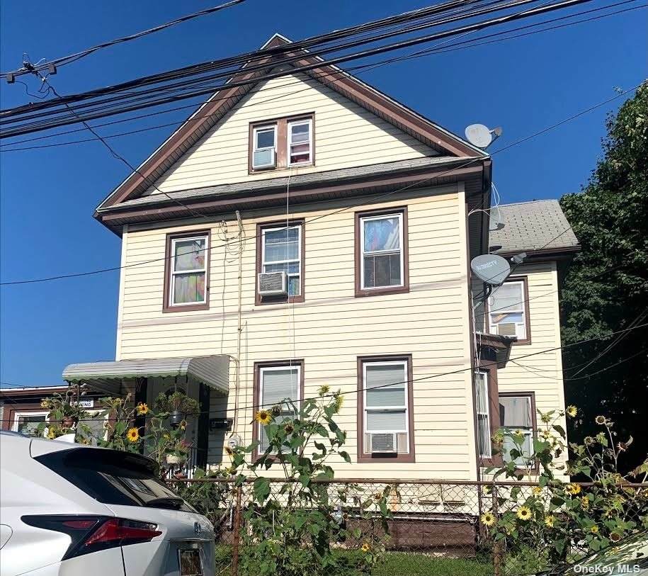 8 Covert Street - Photo 1