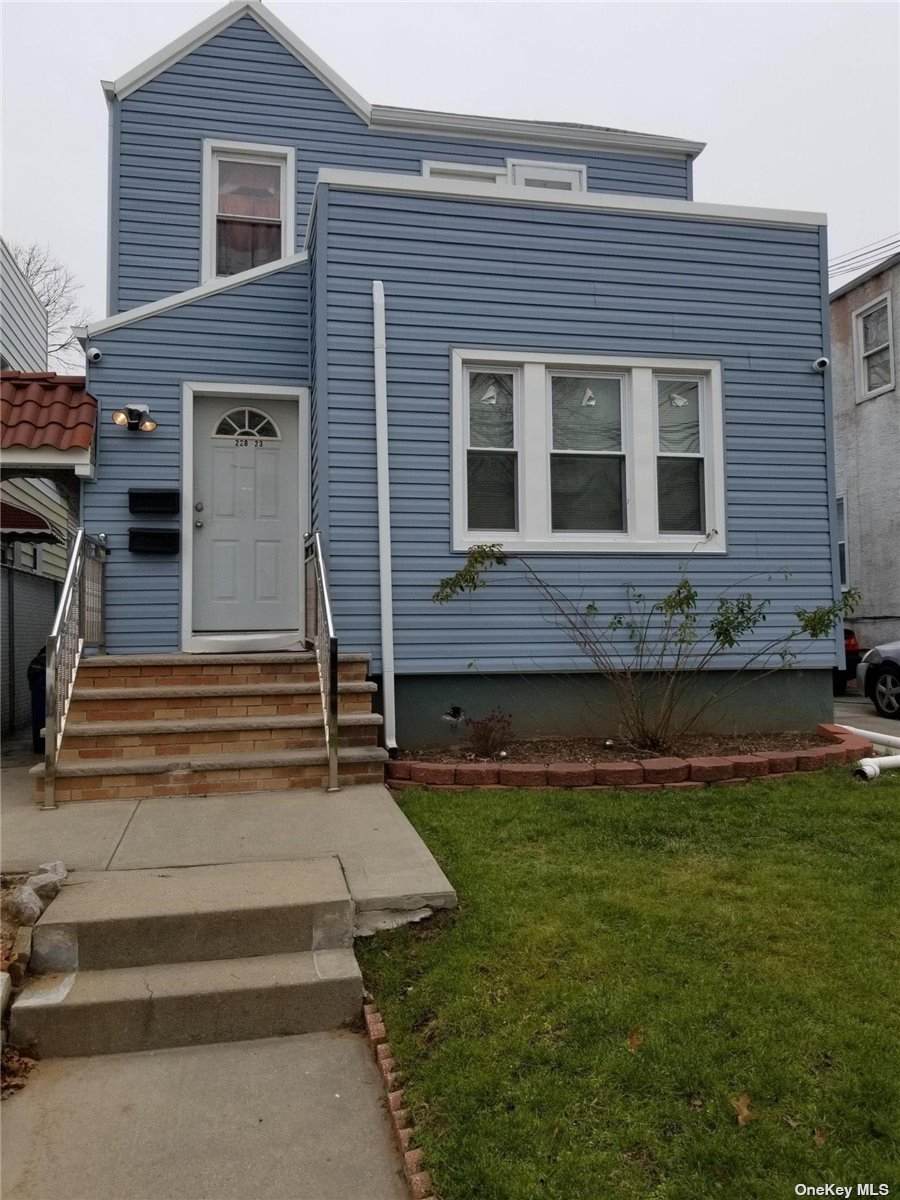 228-23 Mentone Avenue - Photo 1