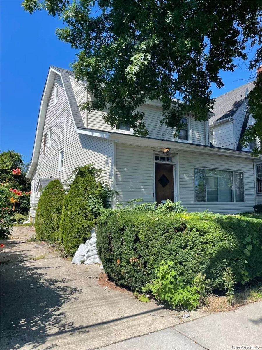 22-22 Lee Street - Photo 1